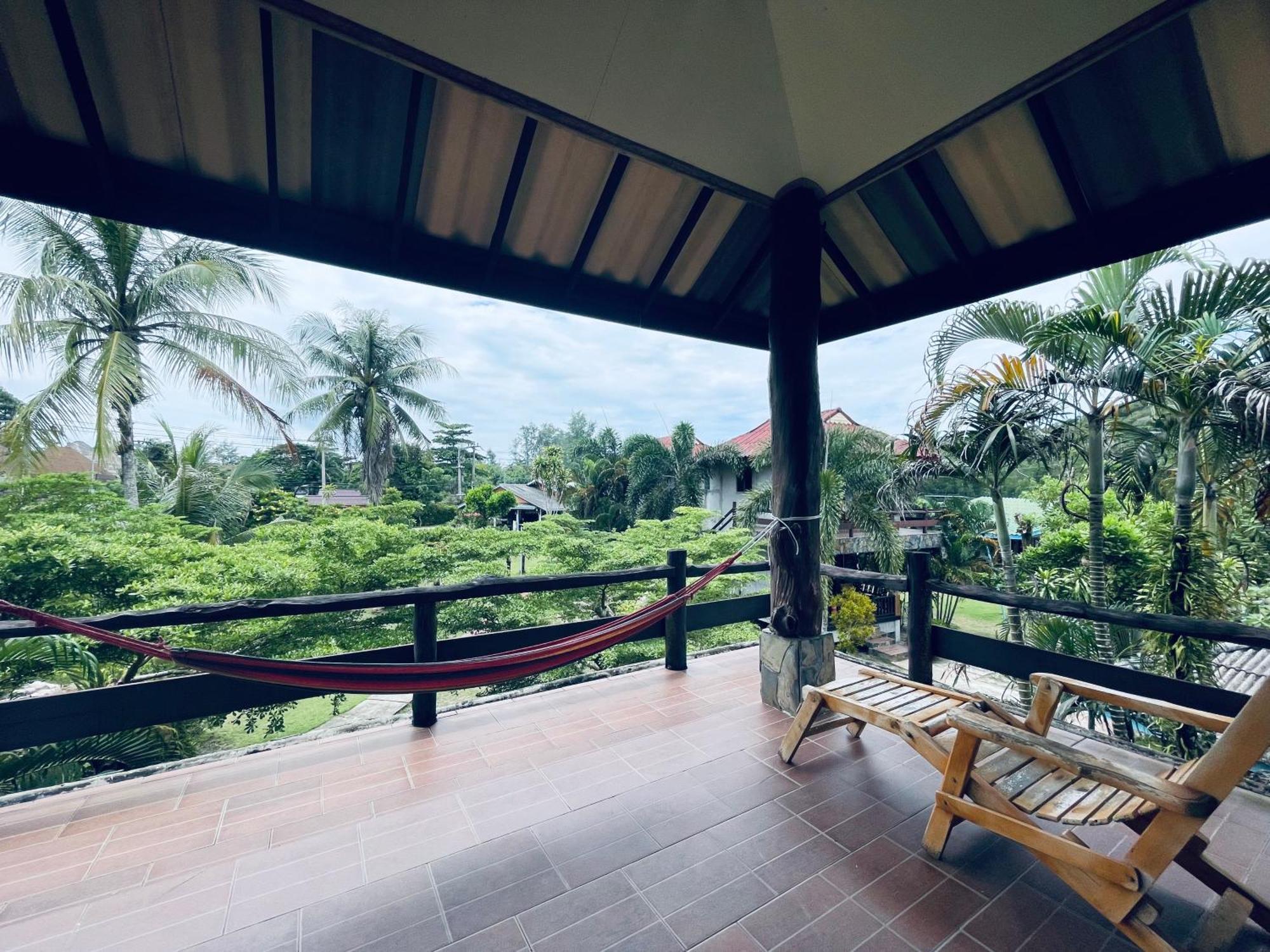 Markhouse Bungalow Ko Kut Esterno foto