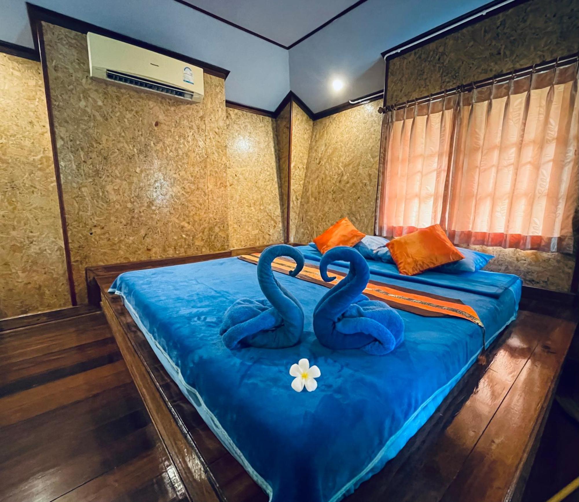 Markhouse Bungalow Ko Kut Esterno foto