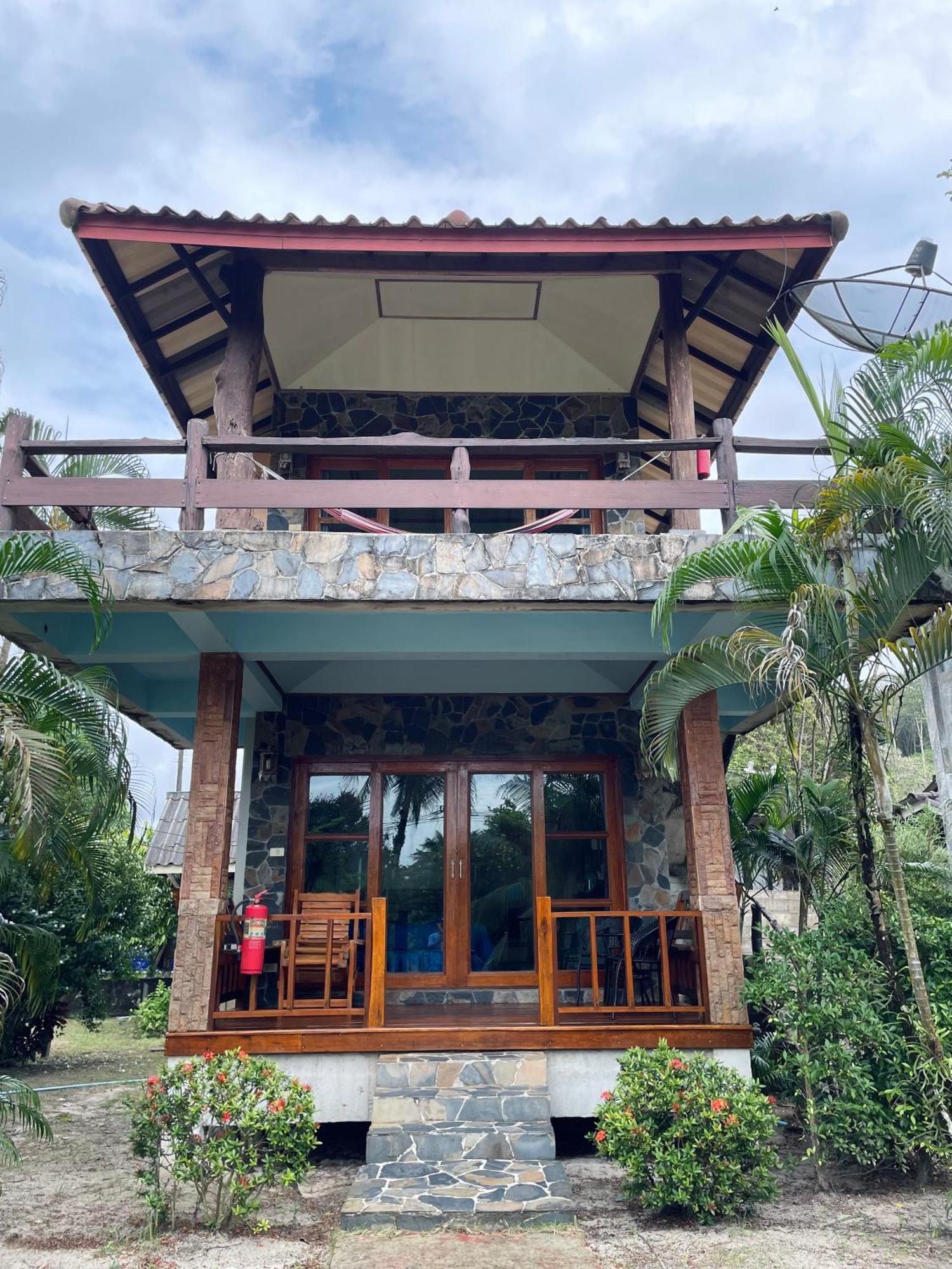 Markhouse Bungalow Ko Kut Esterno foto