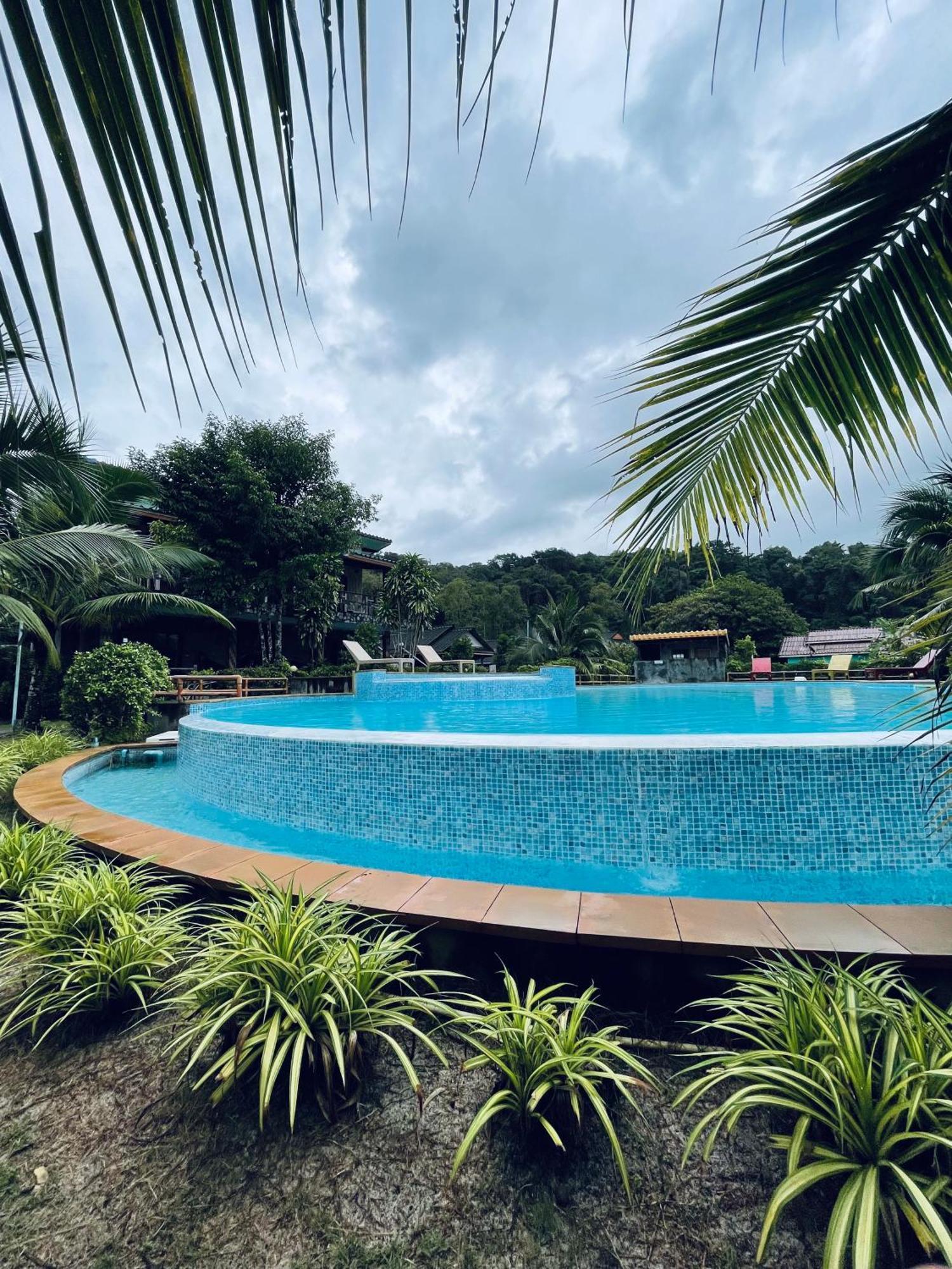 Markhouse Bungalow Ko Kut Esterno foto