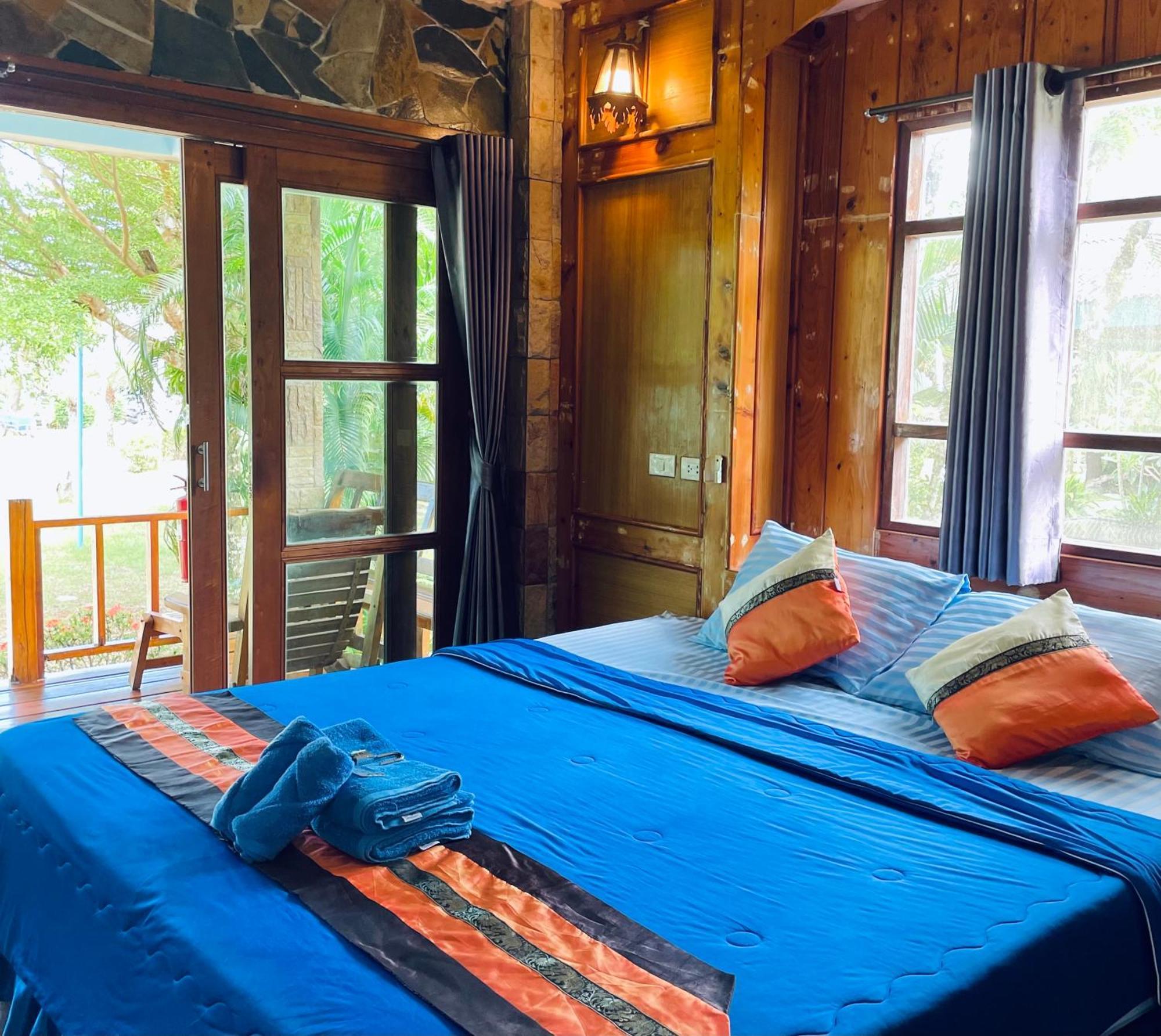 Markhouse Bungalow Ko Kut Esterno foto